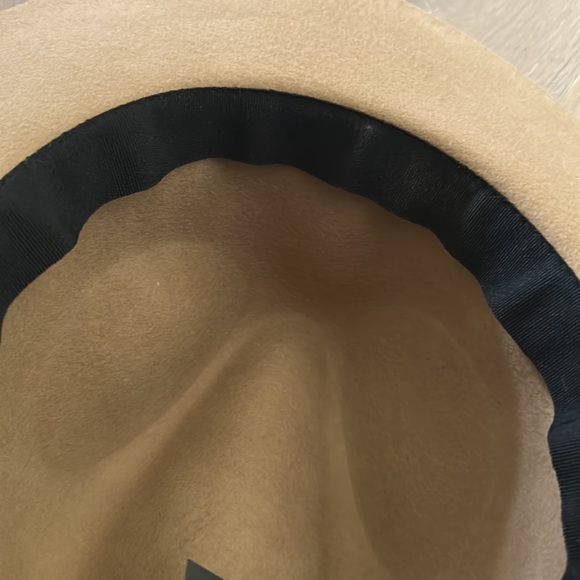 Ecote tan wool hat. Worn once! - Picture 4 of 4